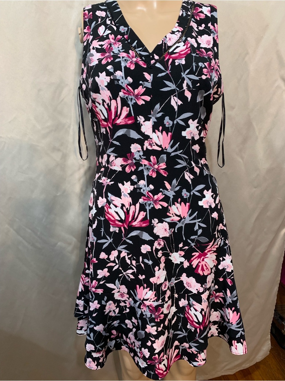 White House Black Market Black Sleeveless V-Neck Floral Dress with Pink Accents
